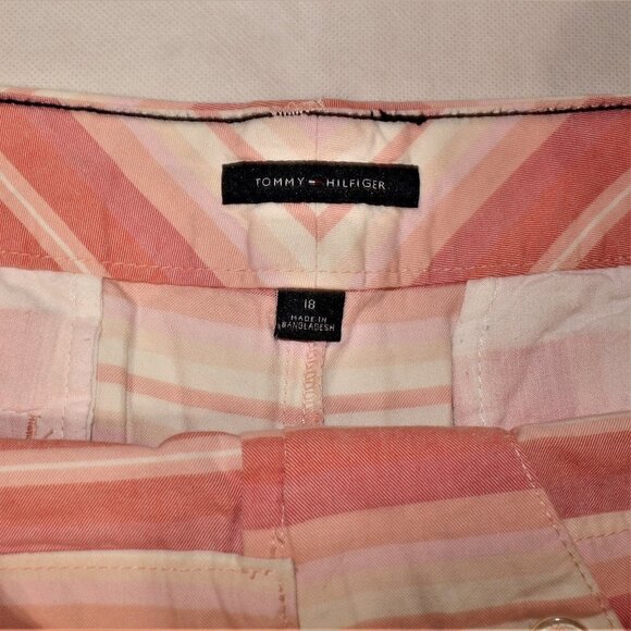 Tommy Hilfiger Women Shorts Size 18 - Picture 2 of 3